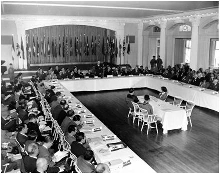 Bretton Woods Agreement 1944, America dominates world economic system